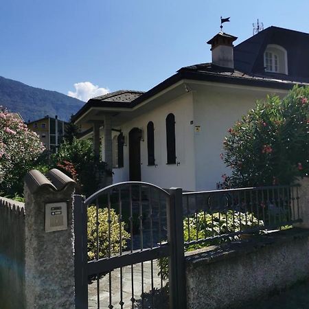 Casa Vacanze - Residenza Elvezia Tirano Dış mekan fotoğraf